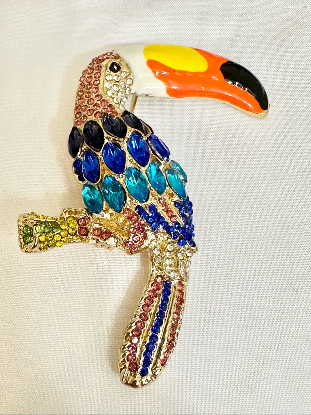 Fashion Jewelry Multicolor Toucan Crystal Brooch